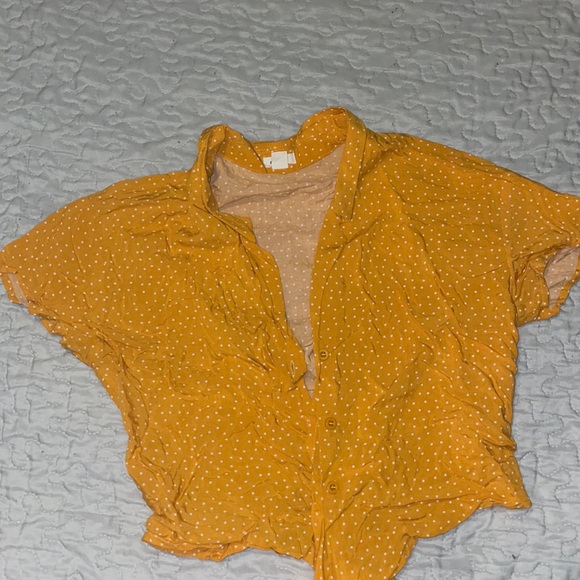 yellow polka dot button shirt - Picture 1 of 1